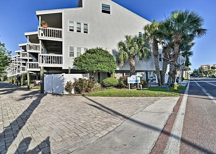 Heated Pool, Steps To Indian Shores Condo! Clearwater Beach