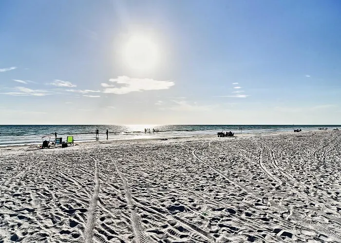 Apartment Heated Pool, Steps To Indian Shores Condo! *