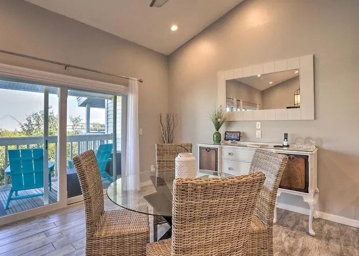 Heated Pool, Steps To Indian Shores Condo! * Clearwater Beach