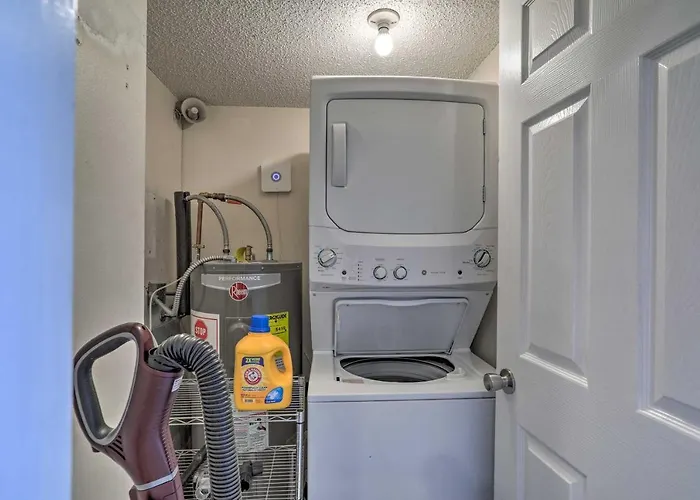 Apartment Heated Pool, Steps To Indian Shores Condo! Clearwater Beach